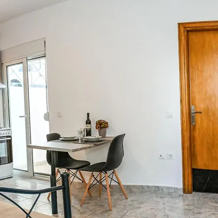 Casa 30 House Complex Center Of イアリソス